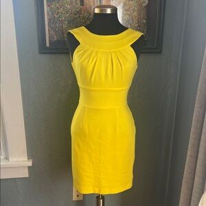 Trina Turk Yellow Sleeveless Form Fitting Dress Size Small